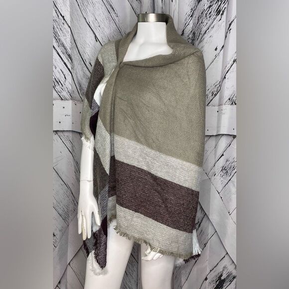 WOOLRICH Blanket Scarf Wrap Plaid 100% Acrylic 56”x56” - Picture 1 of 5